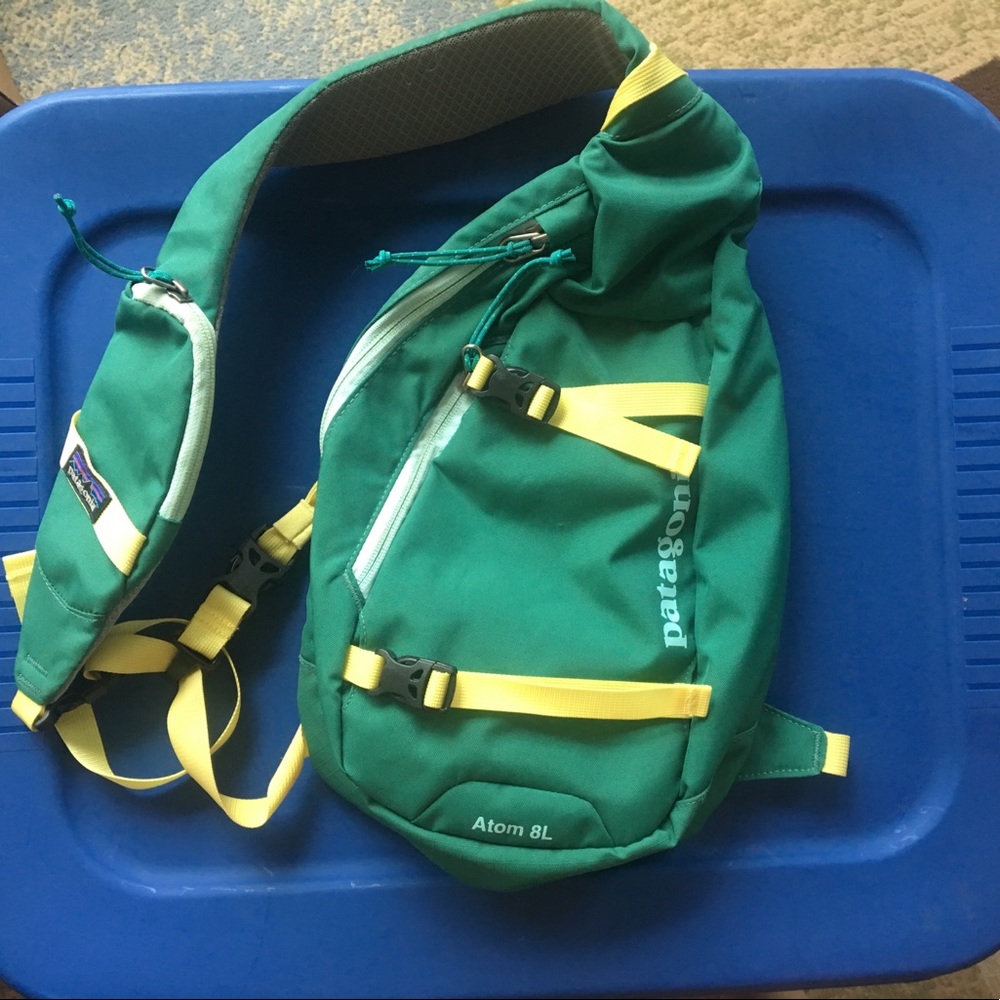 Patagonia Atom Sling Pack